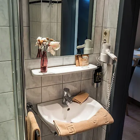 Wetzlarer Hof 3*