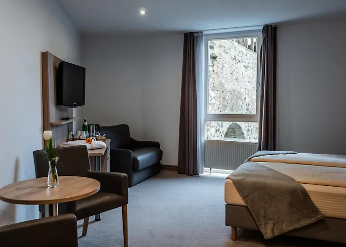 Wetzlarer Hof & Restaurant 호텔 베츨러