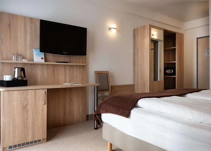 Wetzlarer Hof & Restaurant 호텔 베츨러